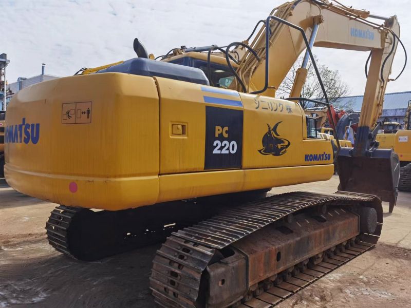One Unit Used Komatsu Excavator PC220-7 for sale to Ghana